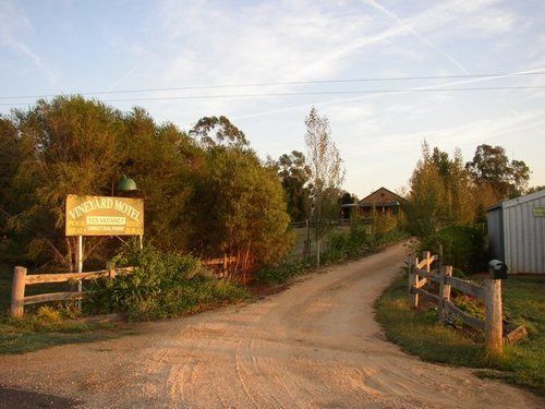 The Vineyard Motel Cowra Exterior photo